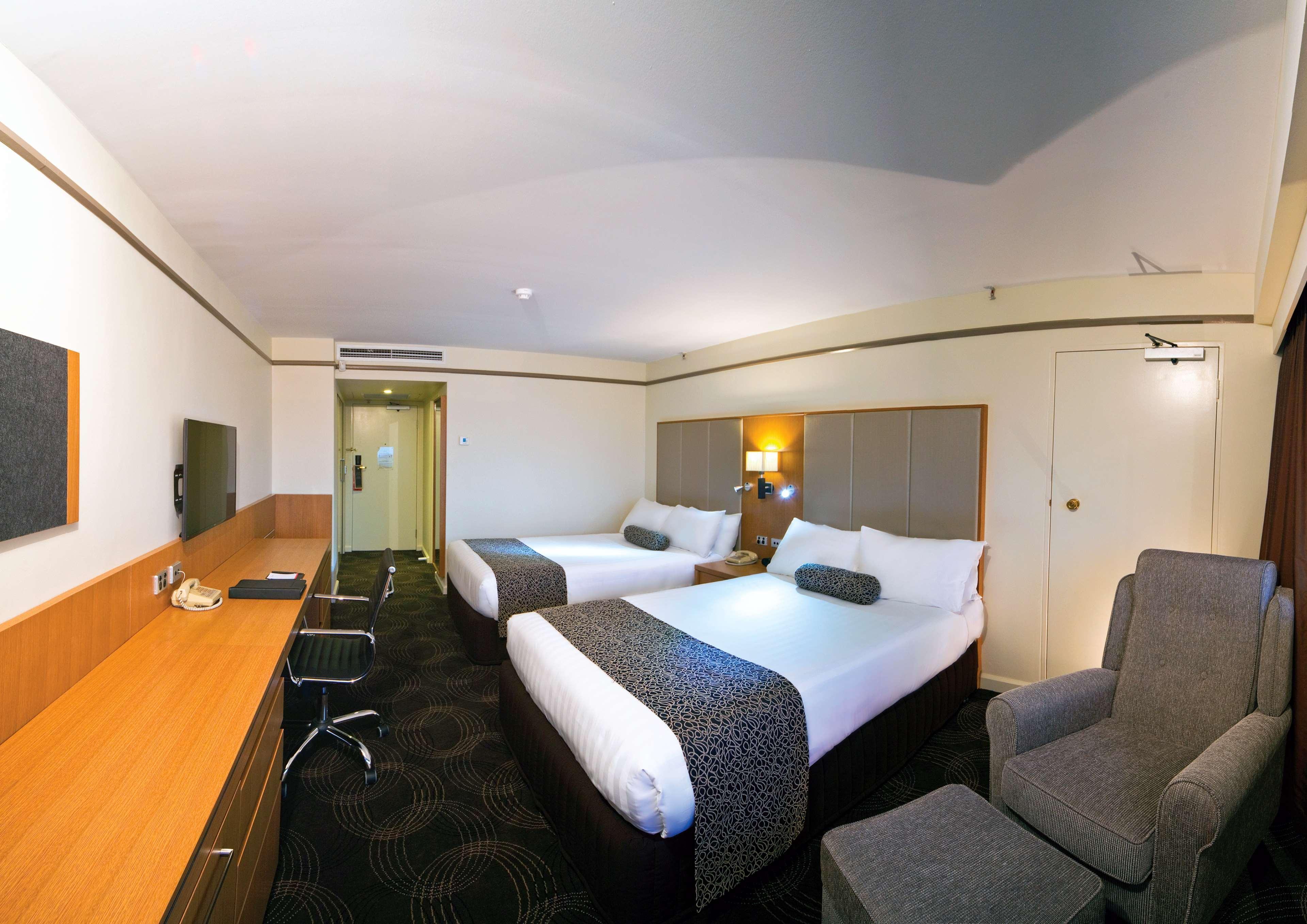 Hotel Stamford Plaza Adelaide Exterior foto A typical room at the hotel