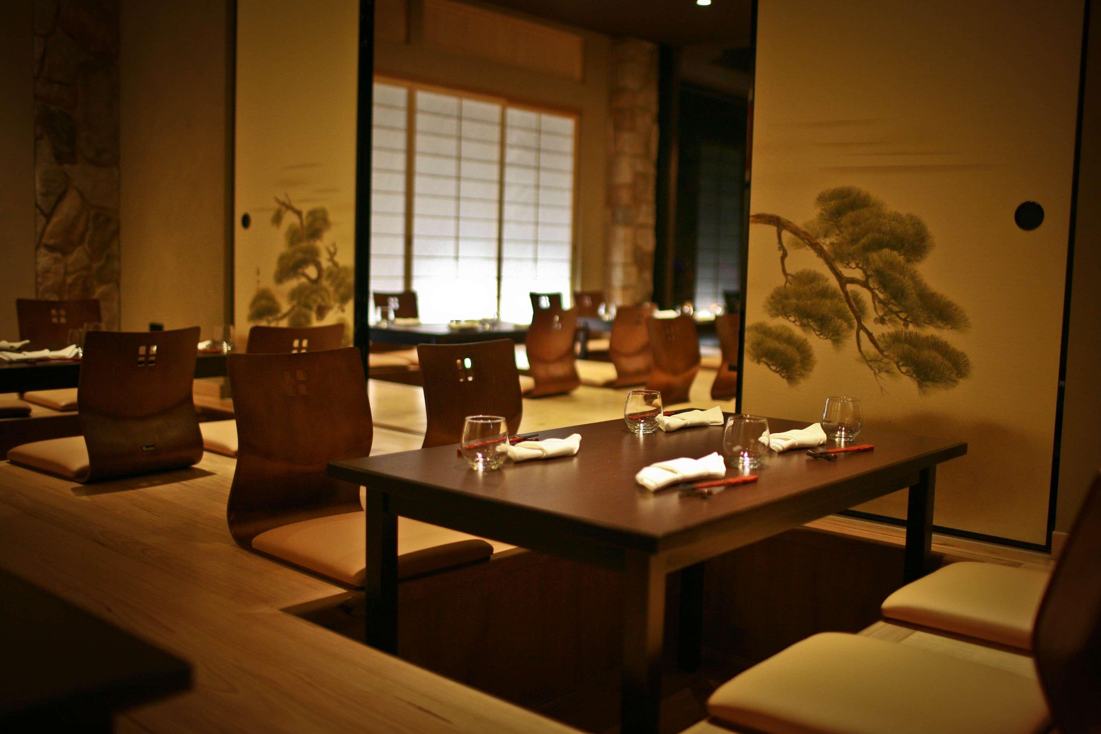 Hotel Stamford Plaza Adelaide Exterior foto A restaurant in Kyoto