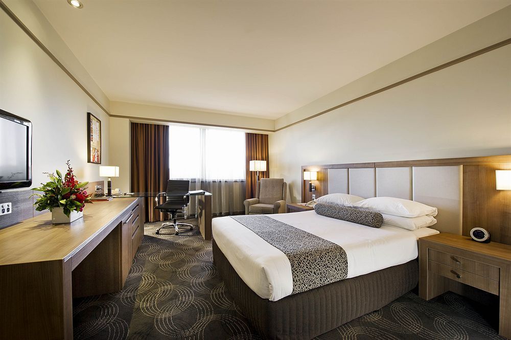 Hotel Stamford Plaza Adelaide Exterior foto A room at the hotel